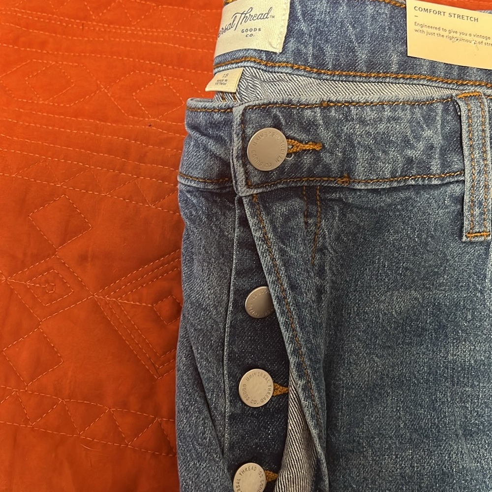 Universal Thread high-rise button fly women’s jea… - image 12